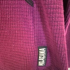 Melanzana Micro Grid Hoodie Women’s XL. Very very good condition. Thank you.